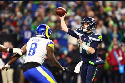 Useita Seattle Seahawksin puolustuspelaajia on lähtenyt joukkueesta